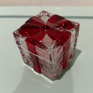 Pretty Red Bow Glass Gift Box- NWT